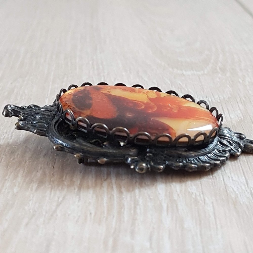Vintage Inspired Ornate Brooch - Picture 3 of 3